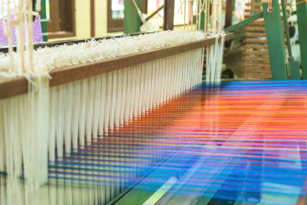 خدمات ماشینکاری و ساخت قطعات صنایع نساجی و ریسندگی